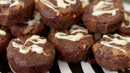 Peanut Butter-Swirl Brownie Muffins