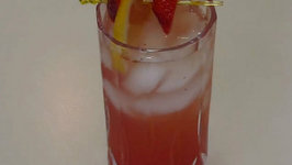Betty's Refreshing Strawberry Lemonade