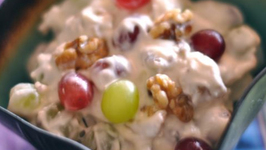 Creamy Grape And Walnut Salad