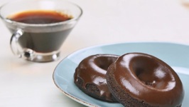 Low Carb Chocolate Cake Donuts